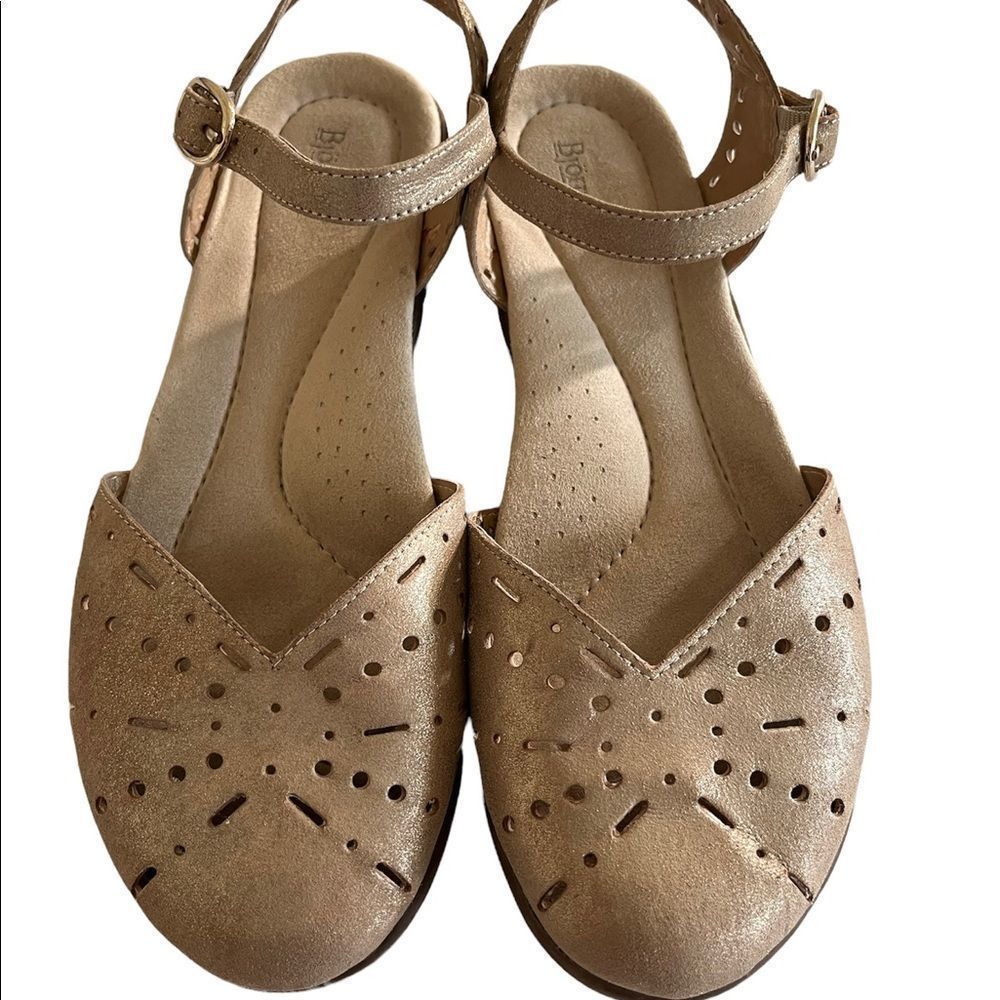 Bjorndal Audra Sandals Women’s Sz 8.5 Gold Shimmer Champagne Adjustable Comfort